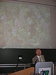 A 1 Prof. Henning, der Dekan der Fakult&auml;t f&uuml;r Gartenbau und Lebensmitteltechnologie, er&ouml;ffnet die Veranstaltung