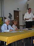 42 Begrüßung der Mitglieder durch Prof. Dr Peisl. den Leiter der FGW. daneben OB Thalhammewr und Frau Klinkan, die Geschäftsführerin des Vereins
